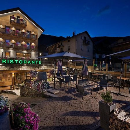 Hotel Valtellina Livigno Exterior foto